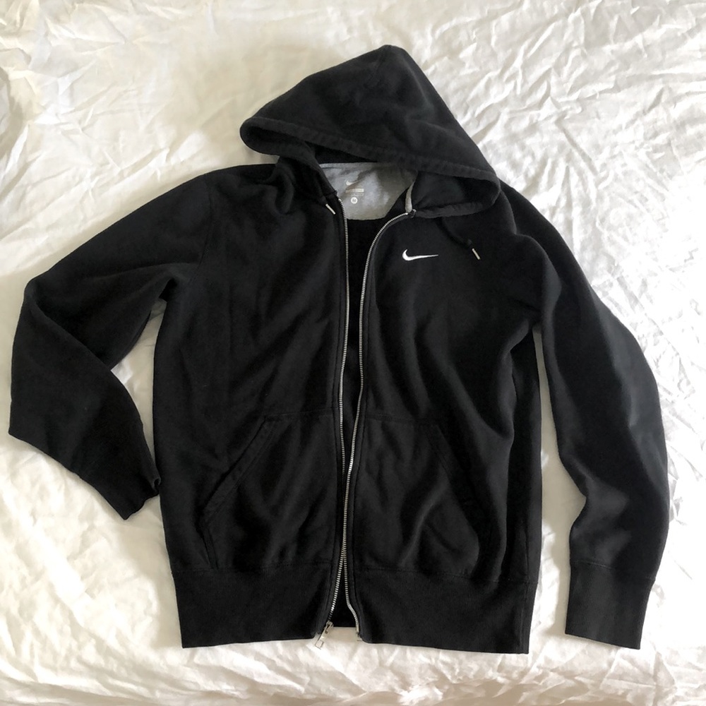 Nike zip up sweatshirt size medium, black